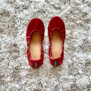 Cardinal Red Tieks size 9 with travel bag